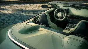 Aston Martin Vanquish Volante - 11