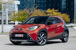 Toyota Aygo X 2025: foto, prezzo, allestimenti, dimensioni - 3