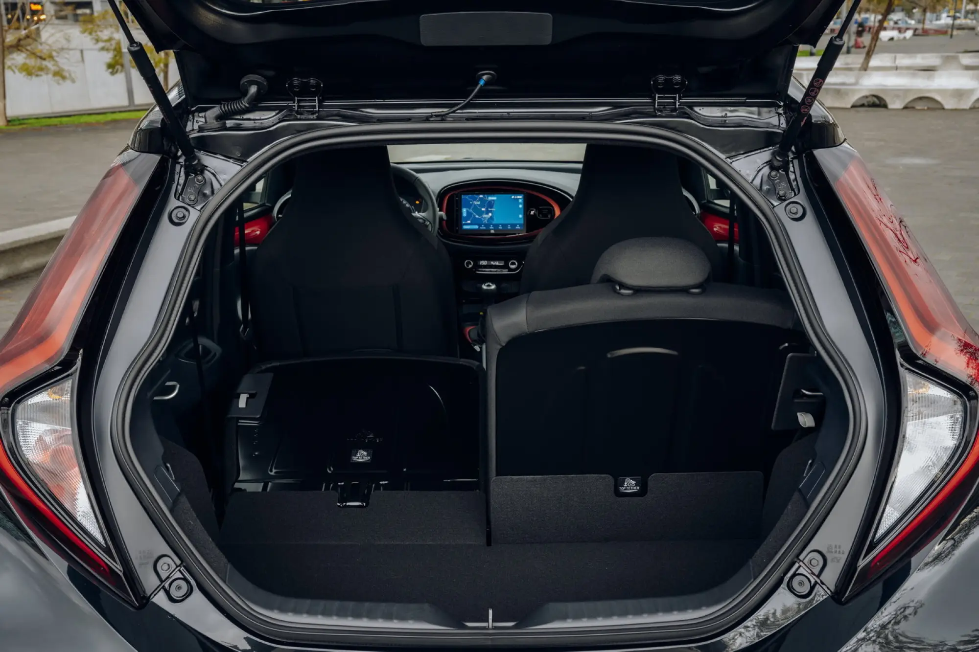Toyota Aygo X 2025: foto, prezzo, allestimenti, dimensioni - 1