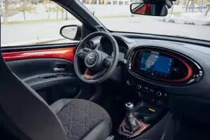 Toyota Aygo X 2025: foto, prezzo, allestimenti, dimensioni - 2