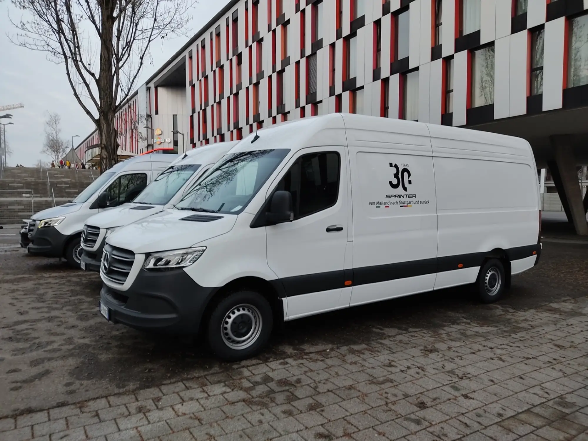 Mercedes Sprinter - 30 anni a Stoccarda - 19