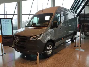 Mercedes Sprinter - 30 anni a Stoccarda - 56