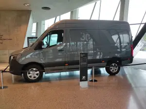 Mercedes Sprinter - 30 anni a Stoccarda - 50