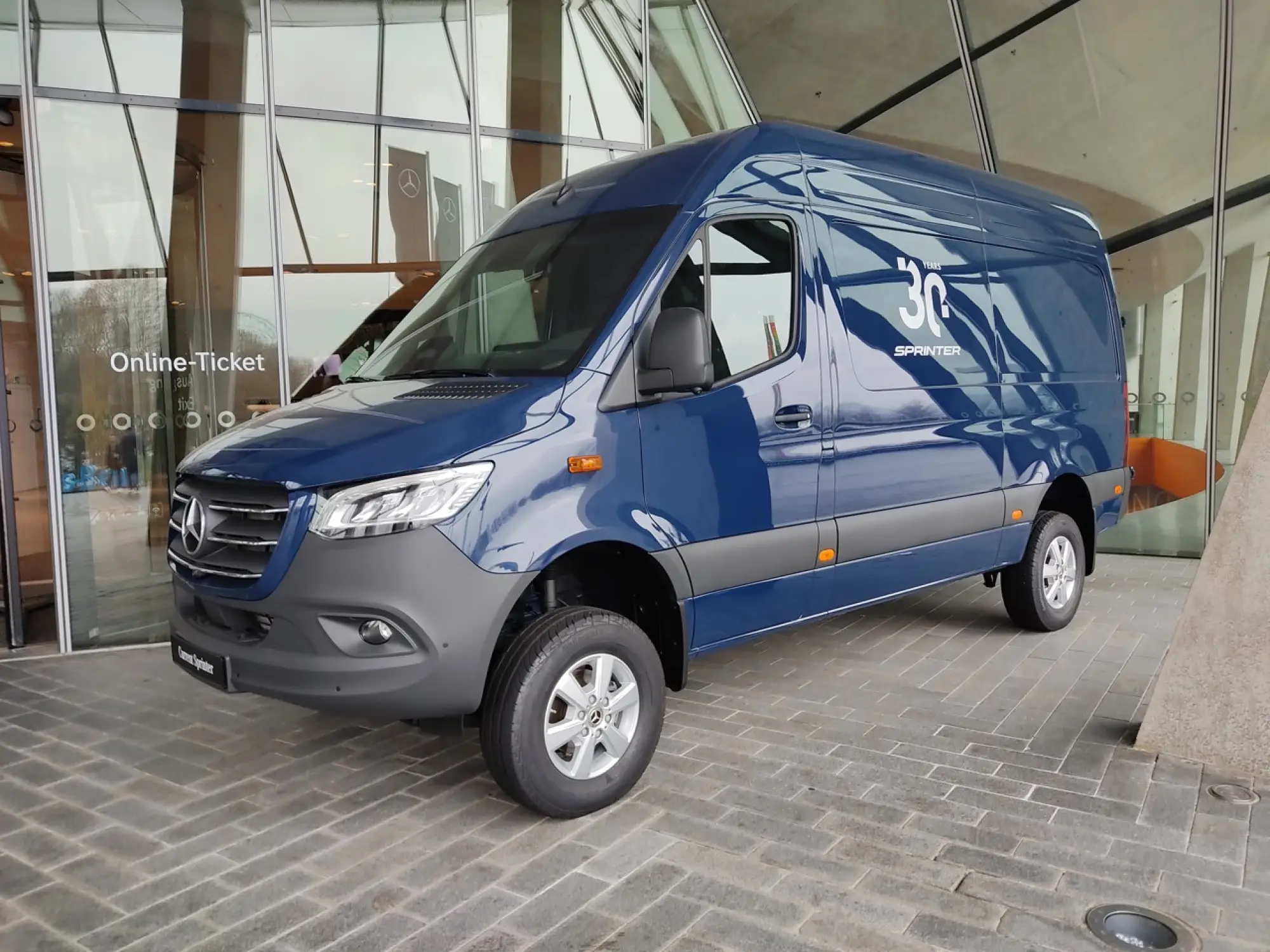 Mercedes Sprinter - 30 anni a Stoccarda - 55