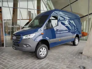 Mercedes Sprinter - 30 anni a Stoccarda - 55