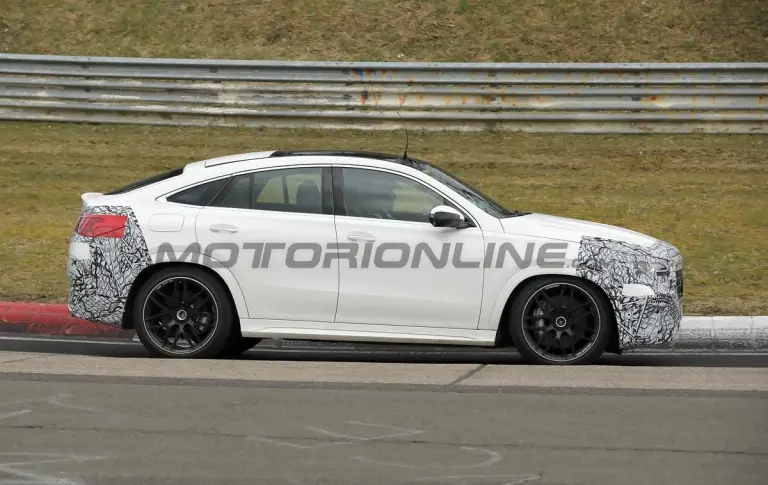 Mercedes-AMG GLE Coupe 2026 - Foto spia 28-03-2025 - 6