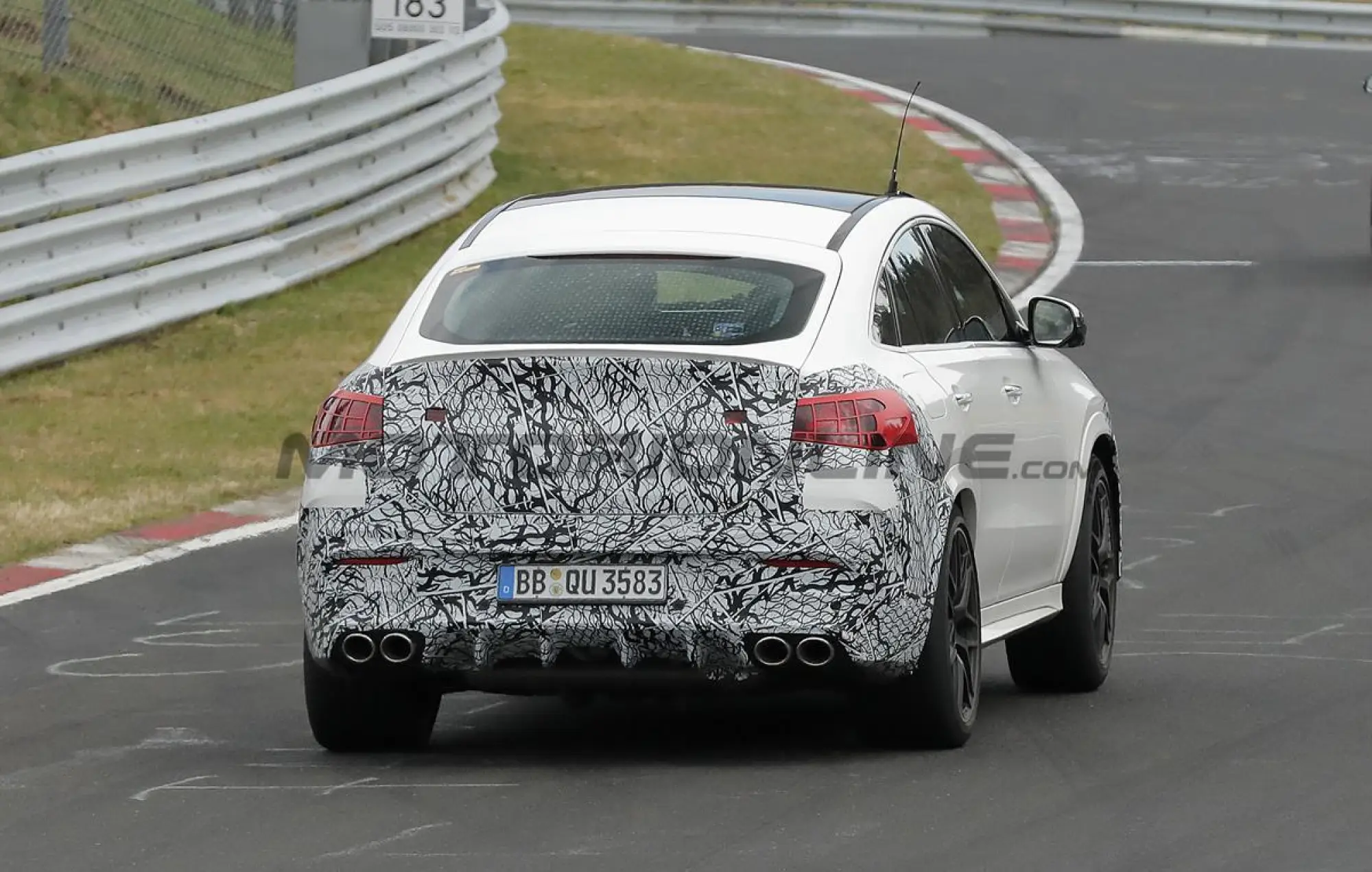 Mercedes-AMG GLE Coupe 2026 - Foto spia 28-03-2025 - 7
