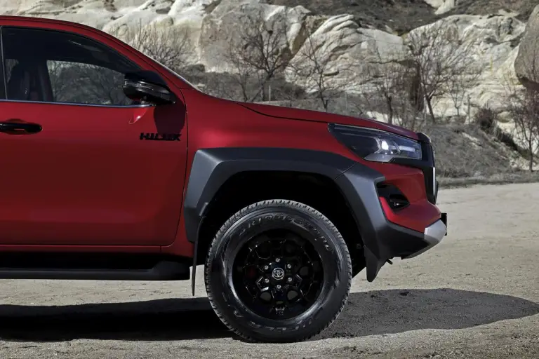 Toyota Hilux 2025 - 13