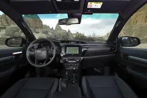 Toyota Hilux 2025 - 15
