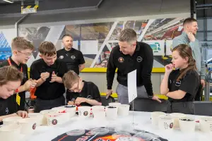 Nissan Skills Foundation compie 10 anni - 3