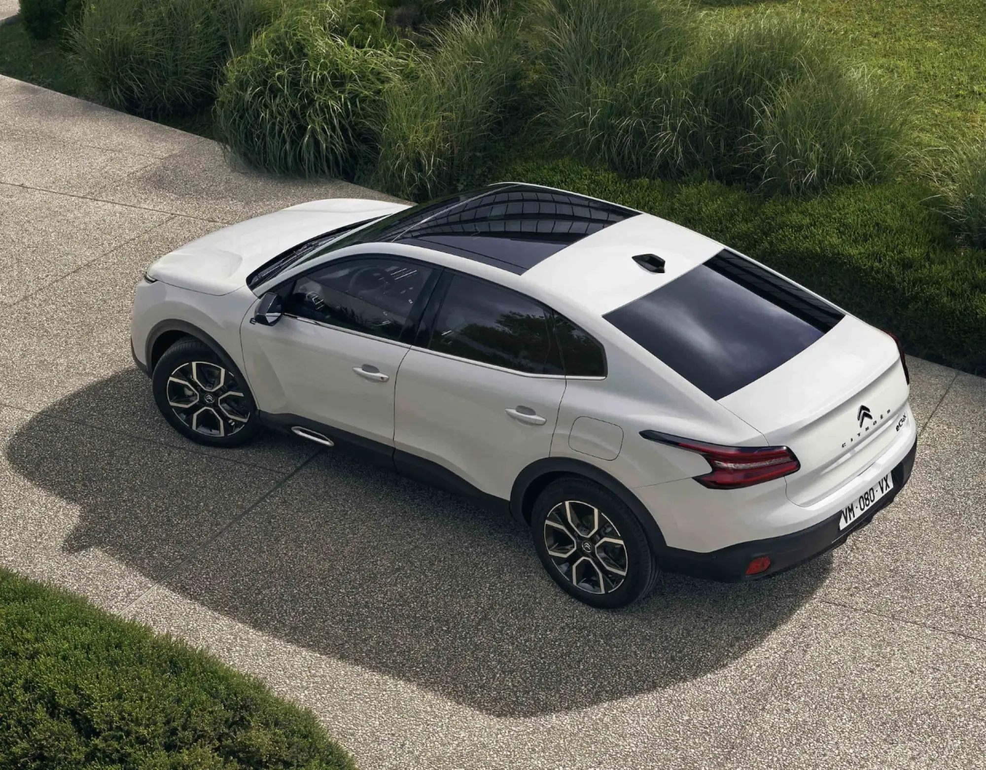 Citroen C4 X 2025: prezzo, foto, dimensioni e allestimenti - 3