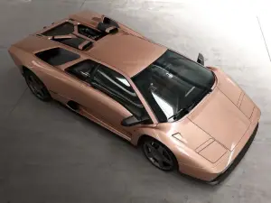 Eccentrica V12 Restomod