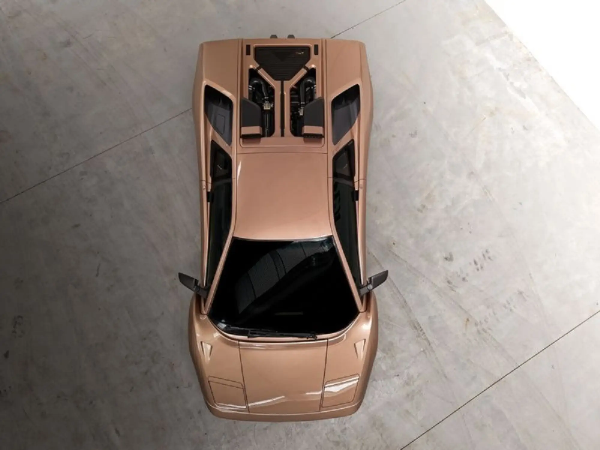 Eccentrica V12 Restomod - 9