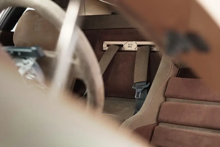 Eccentrica V12 Restomod - 4