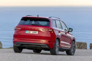 Skoda Karoq 2025: prezzo, foto, dimensioni, allestimenti - 9