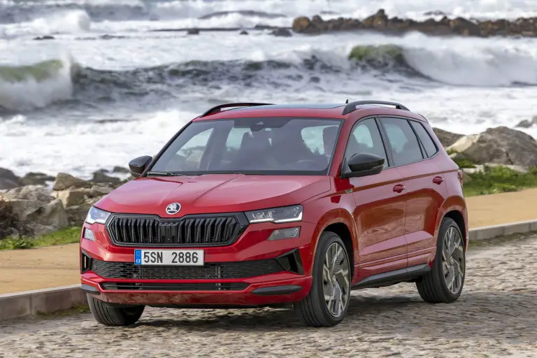 Skoda Karoq 2025: prezzo, foto, dimensioni, allestimenti - 5