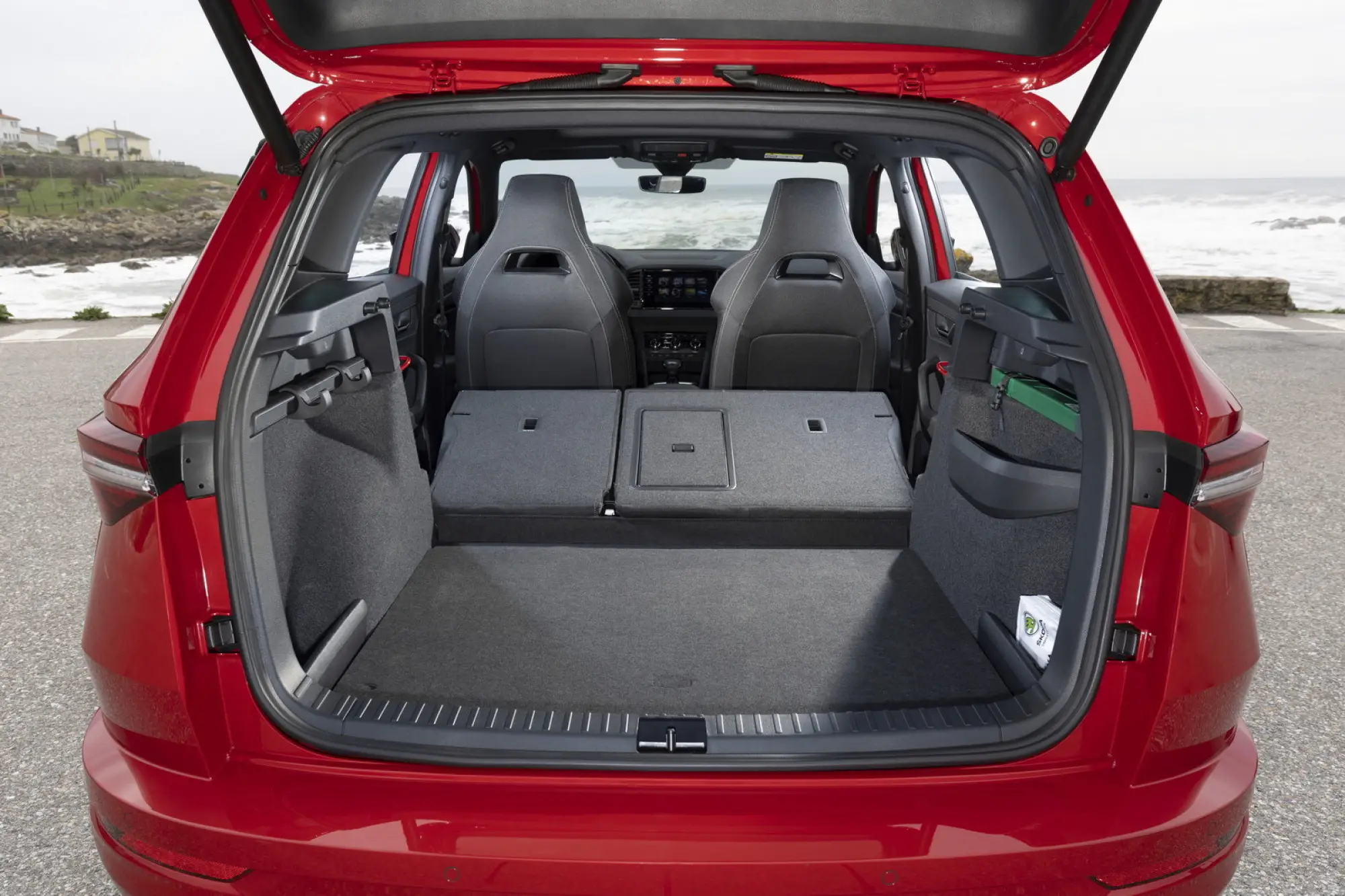 Skoda Karoq 2025: prezzo, foto, dimensioni, allestimenti - 6