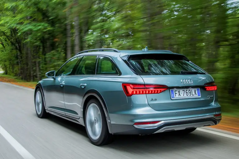 Audi A6 Allroad 2025: prezzo, foto, dimensioni, allestimenti - 5