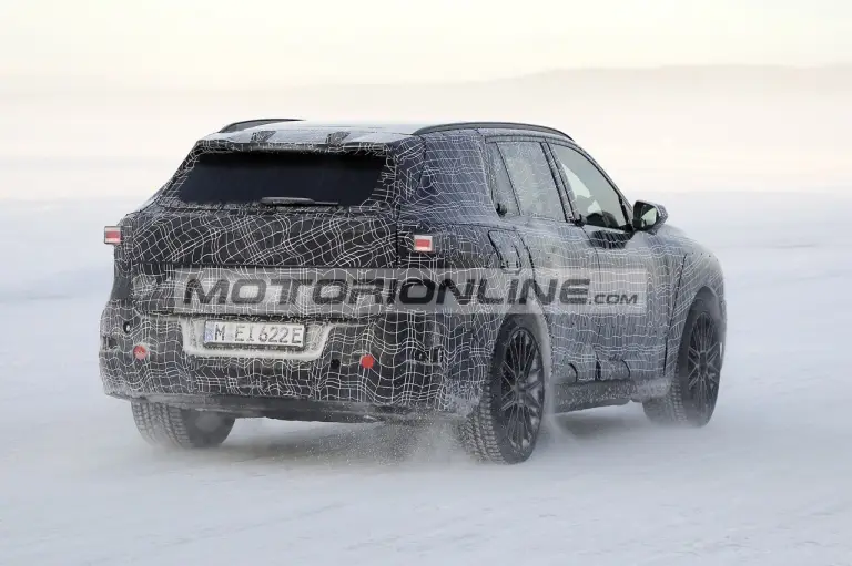 BMW X5 - Foto spia 3-4-2025 - 9