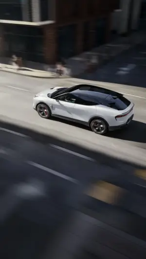 Lotus Eletre ed Emeya 2025 - 10