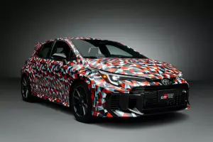 Toyota GR Corolla 2026 - Teaser - 8