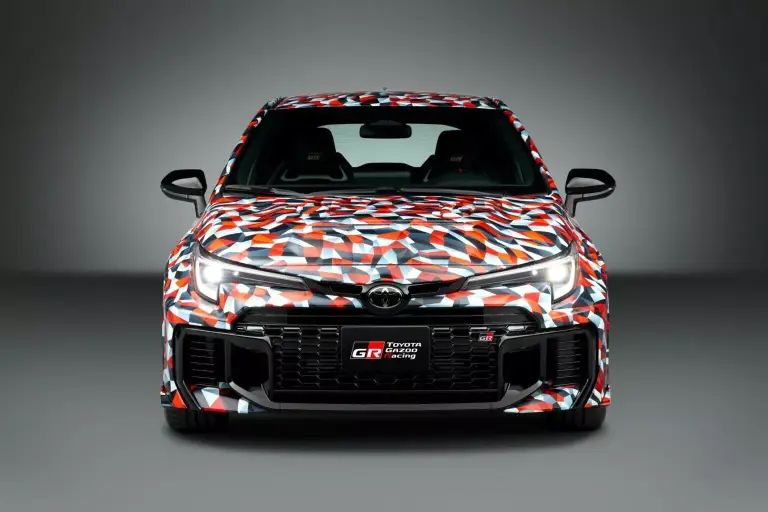 Toyota GR Corolla 2026 - Teaser - 1