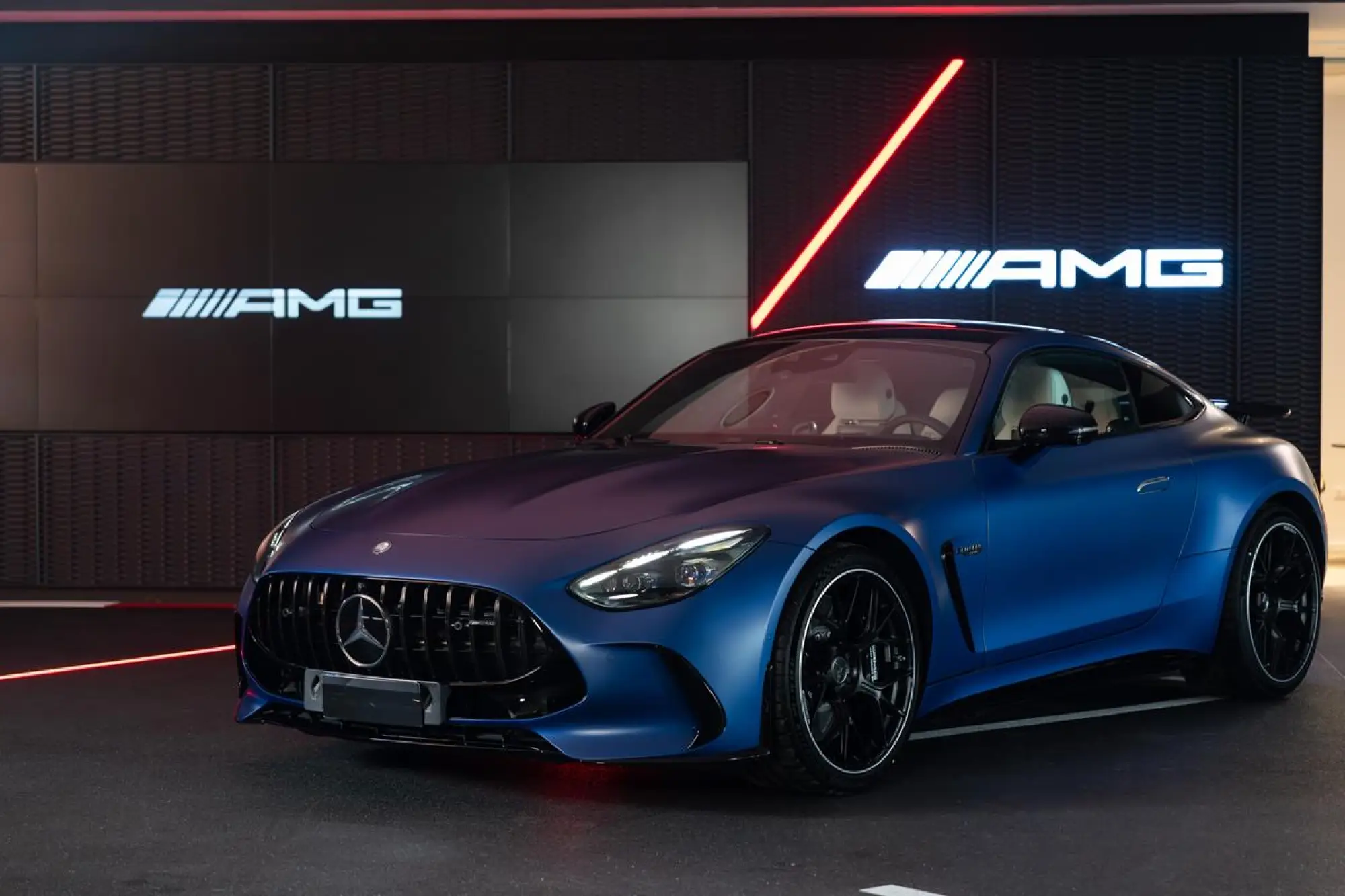 Kimi Antonelli - Mercedes-AMG GT 63 - 6