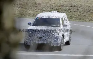 Land Rover Defender 80 - Foto spia 08-04-2025