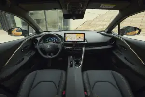 Toyota C-HR 2025: prezzo, foto, dimensioni, allestimenti - 2