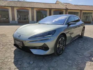 Denza Z9GT - Foto Milano - 33