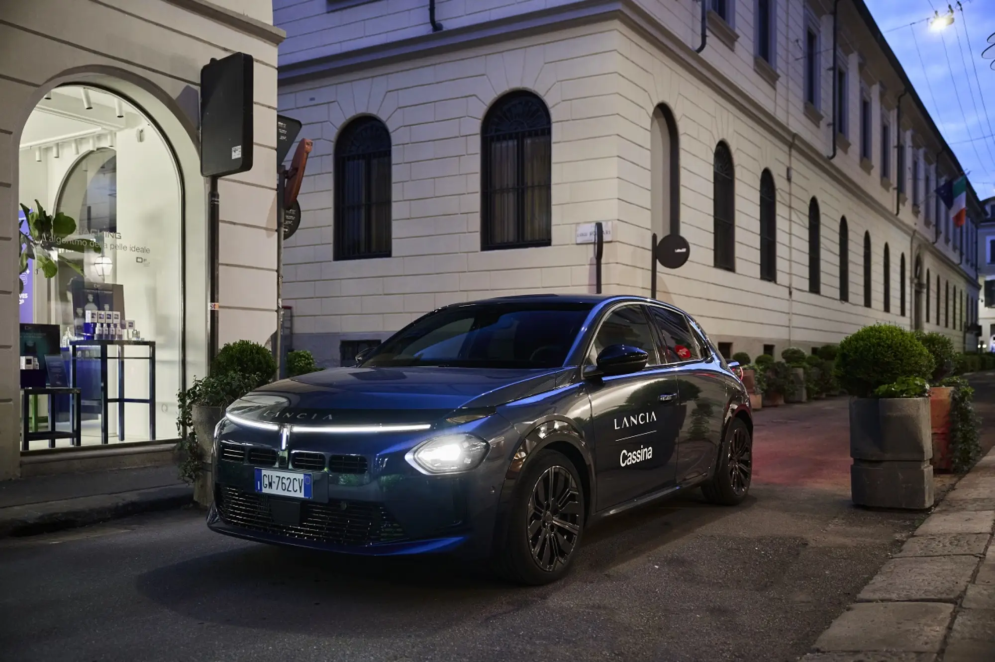 Nuova Lancia Ypsilon Cassina - Milano Design Week 2025 - 9