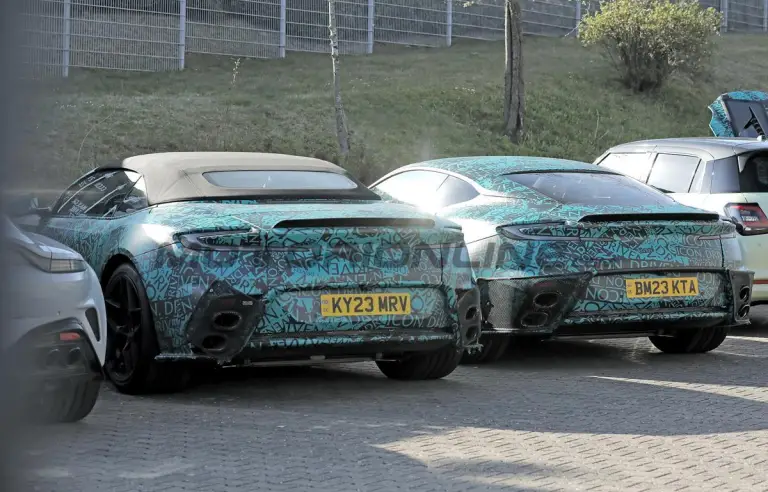 Aston Martin DB12 AMR - Foto spia 10-04-2025 - 8