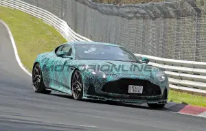 Aston Martin DB12 AMR - Foto spia 10-04-2025 - 2