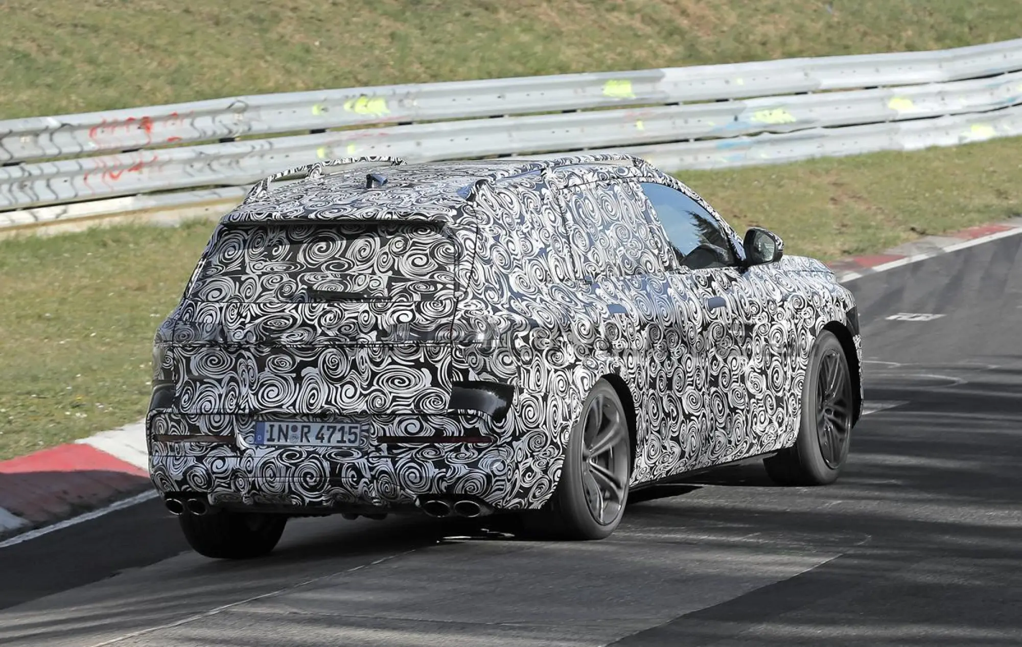 Audi Q9 - Foto spia 10-04-2025 - 7