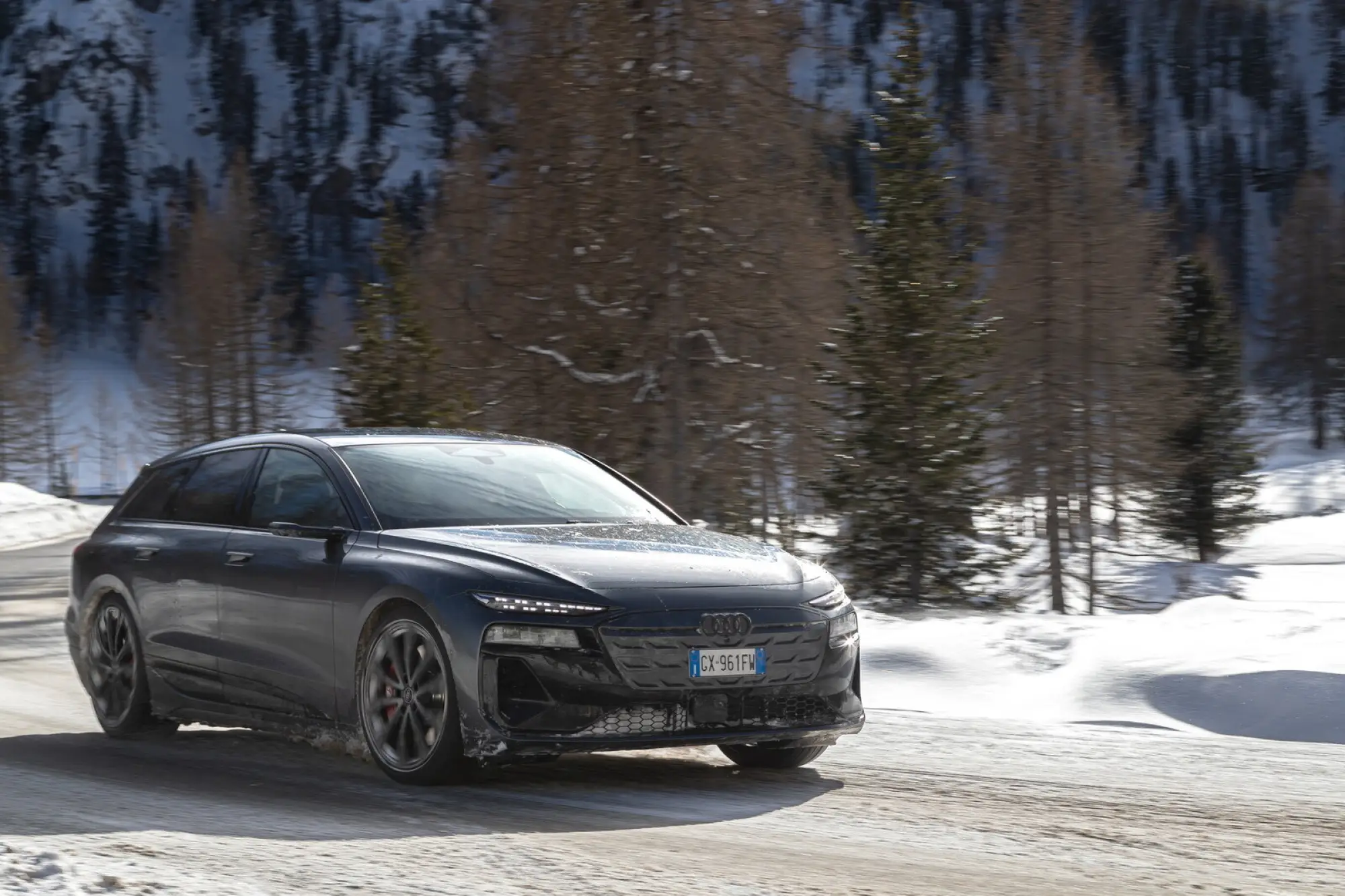 Audi A6 Avant e-tron 2025: prezzo, foto, dimensioni, allestimenti - 4