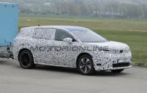 Skoda SUV 7 posti - Foto spia 11-04-2025 - 4