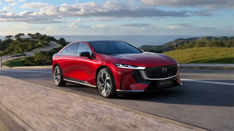 Mazda 6e 2025: prezzo, foto, dimensioni e allestimenti - 3