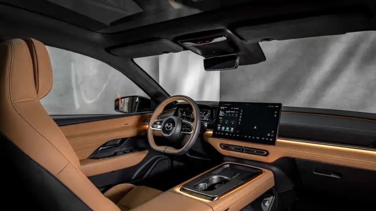 Mazda 6e 2025: prezzo, foto, dimensioni e allestimenti - 2