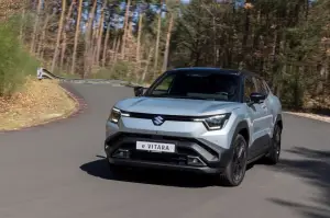 Suzuki eVitara 2025 - Foto ufficiali