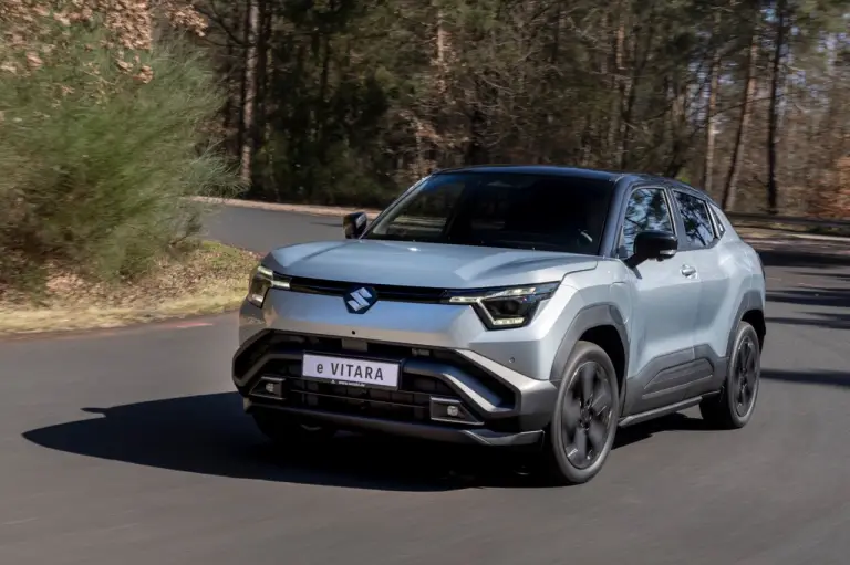 Suzuki eVitara 2025 - Foto ufficiali - 4