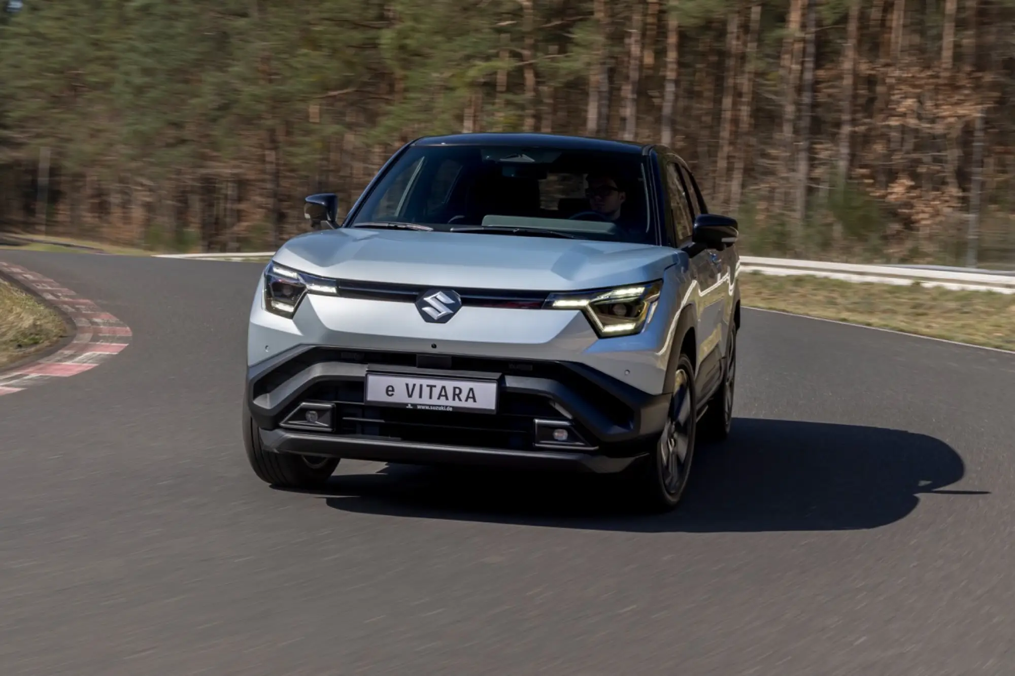 Suzuki eVitara 2025 - Foto ufficiali - 3