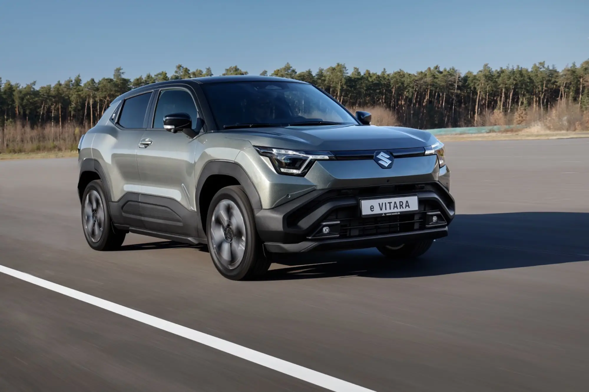 Suzuki eVitara 2025 - Foto ufficiali - 9