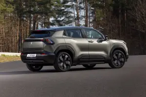 Suzuki eVitara 2025 - Foto ufficiali