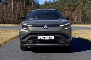 Suzuki eVitara 2025 - Foto ufficiali
