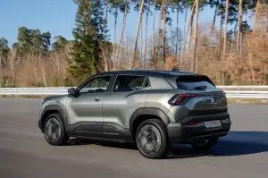 Suzuki eVitara 2025 - Foto ufficiali