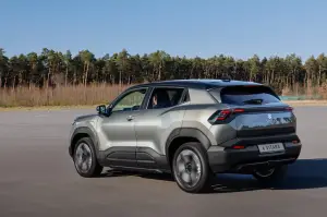 Suzuki eVitara 2025 - Foto ufficiali