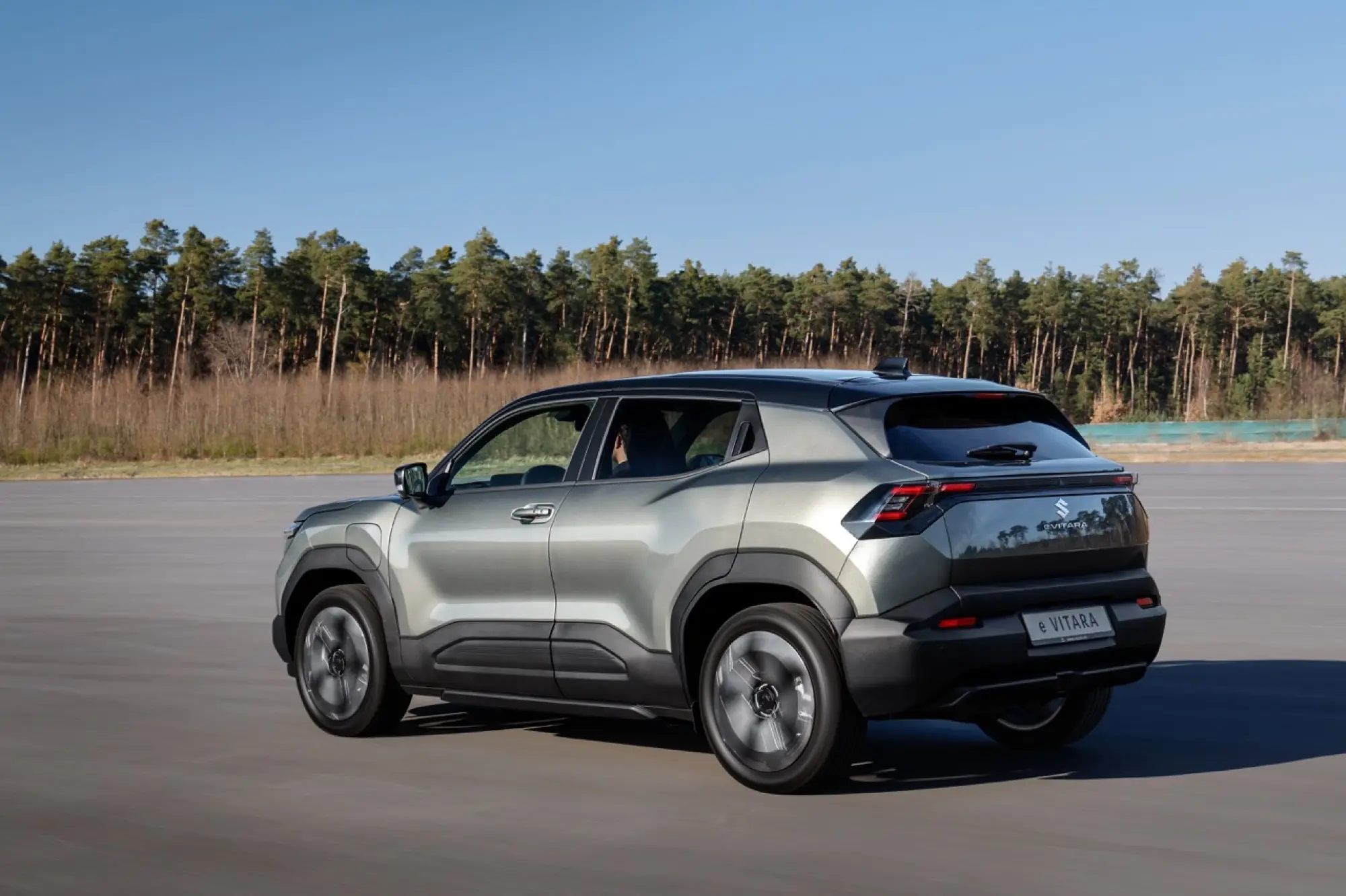Suzuki eVitara 2025 - Foto ufficiali - 42