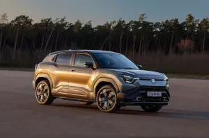 Suzuki eVitara 2025 - Foto ufficiali