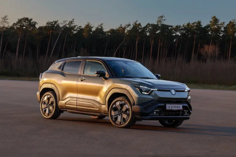 Suzuki eVitara 2025 - Foto ufficiali - 44