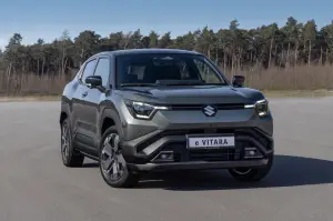 Suzuki eVitara 2025 - Foto ufficiali
